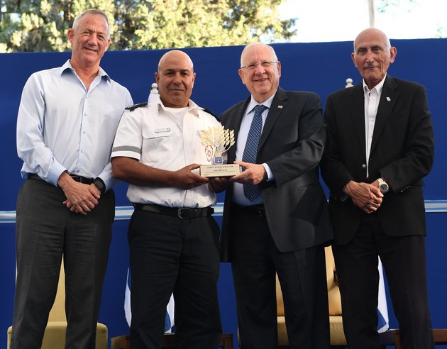 חובש מד"א עיד אבו זקיקה קיבל את "אות הנשיא למתנדב"