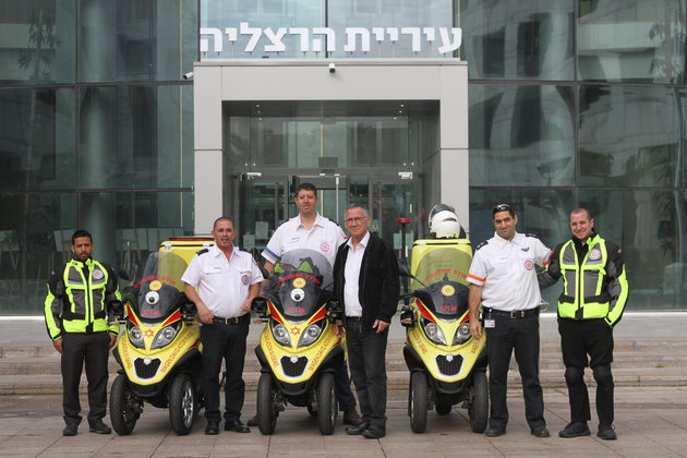 הרצליה מתחדשת באופנועי עזרה ראשונה חדשים של מד"א
