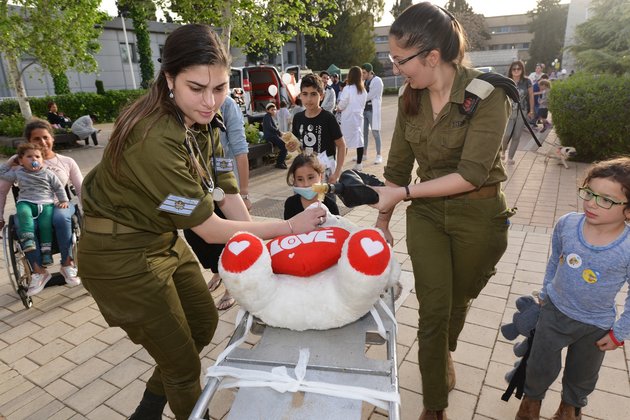 "בית חולים לדובים" בפקולטה לרפואה ע"ש עזריאלי של בר-אילן בצפת
