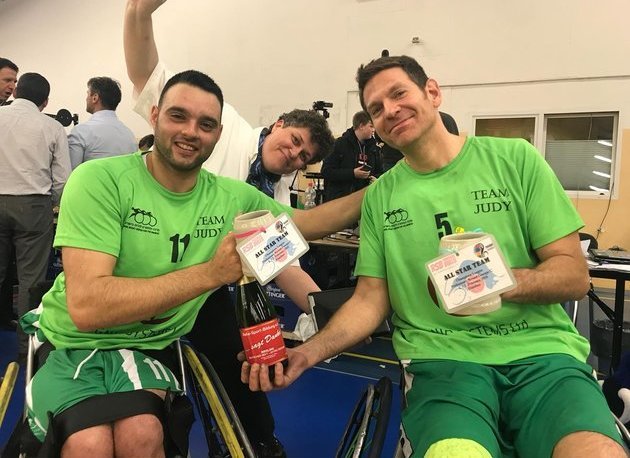 לראשונה בישראל תארח אילן ספיבק ר"ג את אחד הבתים בכודרסל בכיסאות גלגלים