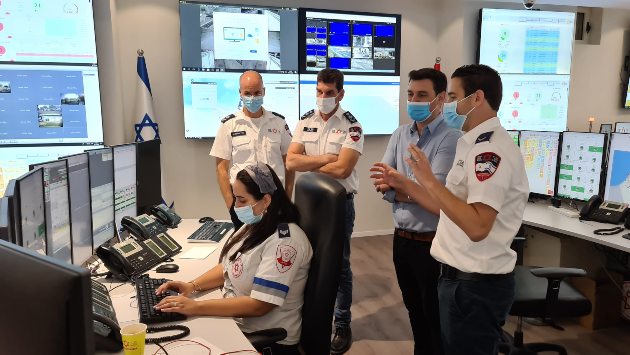 יו"ר ועדת הכנסת, ח"כ איתן גינזבורג, בביקור במוקד הלאומי של מד"א