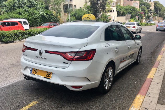 נהג מונית שסרב להסיע נכה בכיסא גלגלים בטענה כי "במוניתו נוסעים רק אנשים מכובדים" יפצה אותו בעשרת אלפים שקלים