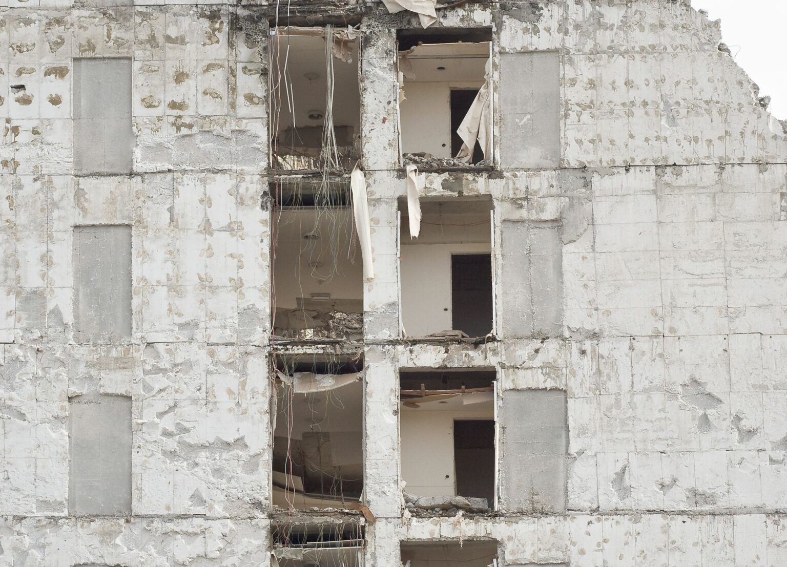 היבט כלכלי מרחיק לכת: ועדת השרים לחקיקה נתנה אור ירוק למהלך המאפשר למדינה להפקיע נכסי נדל"ן פרטיים לצורך שיקום נזקי המלחמה.