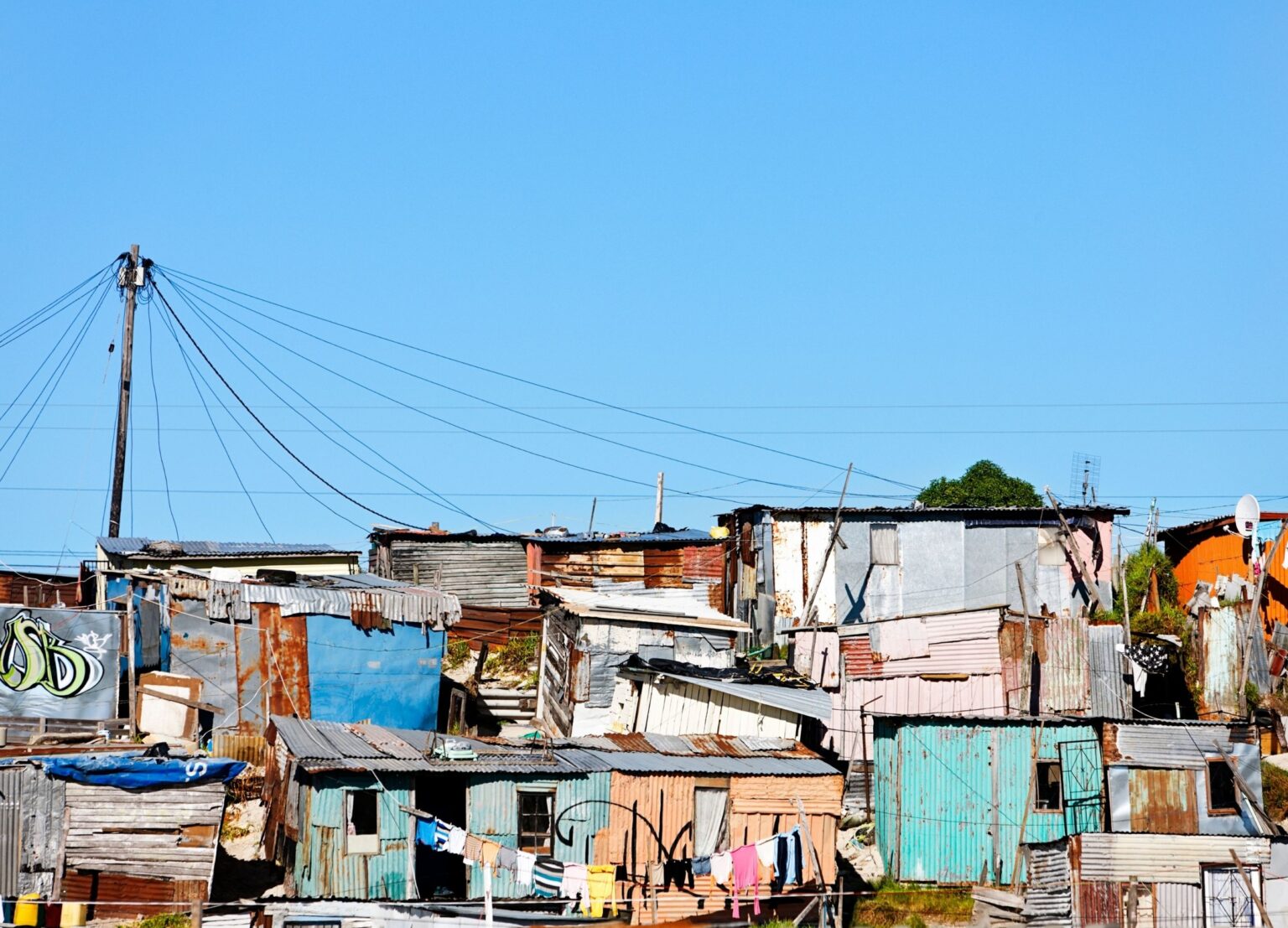 עימות חריף בין המדינה לבעלי קרקעות: סכסוכי הבעלות בנגב מאלצים את המדינה לבחון מחדש ביטול תוכניות פיתוח מקיפות ליישובים בדואים.