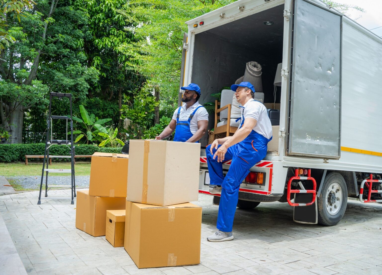 קרטל ההובלות נחשף: בעל חברת הובלות מרכזית נעצר בפרשת ענק של חשבוניות פיקטיביות בהיקף מאות מיליוני שקלים